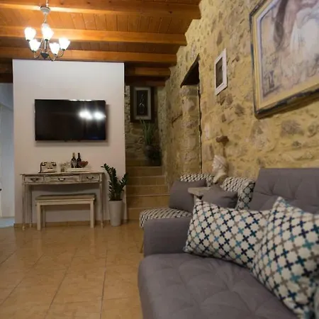 Kamelia-renovated Old House-south Crete *
